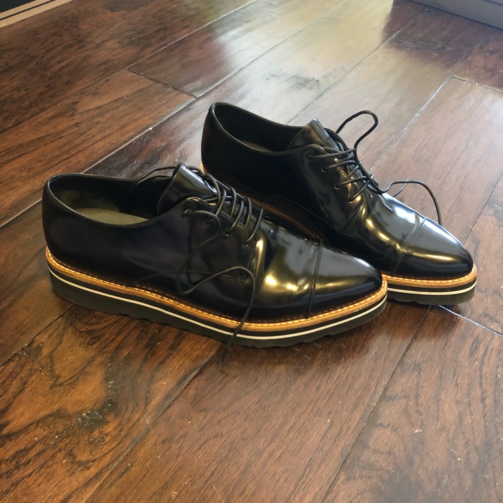 Vince platform shoe